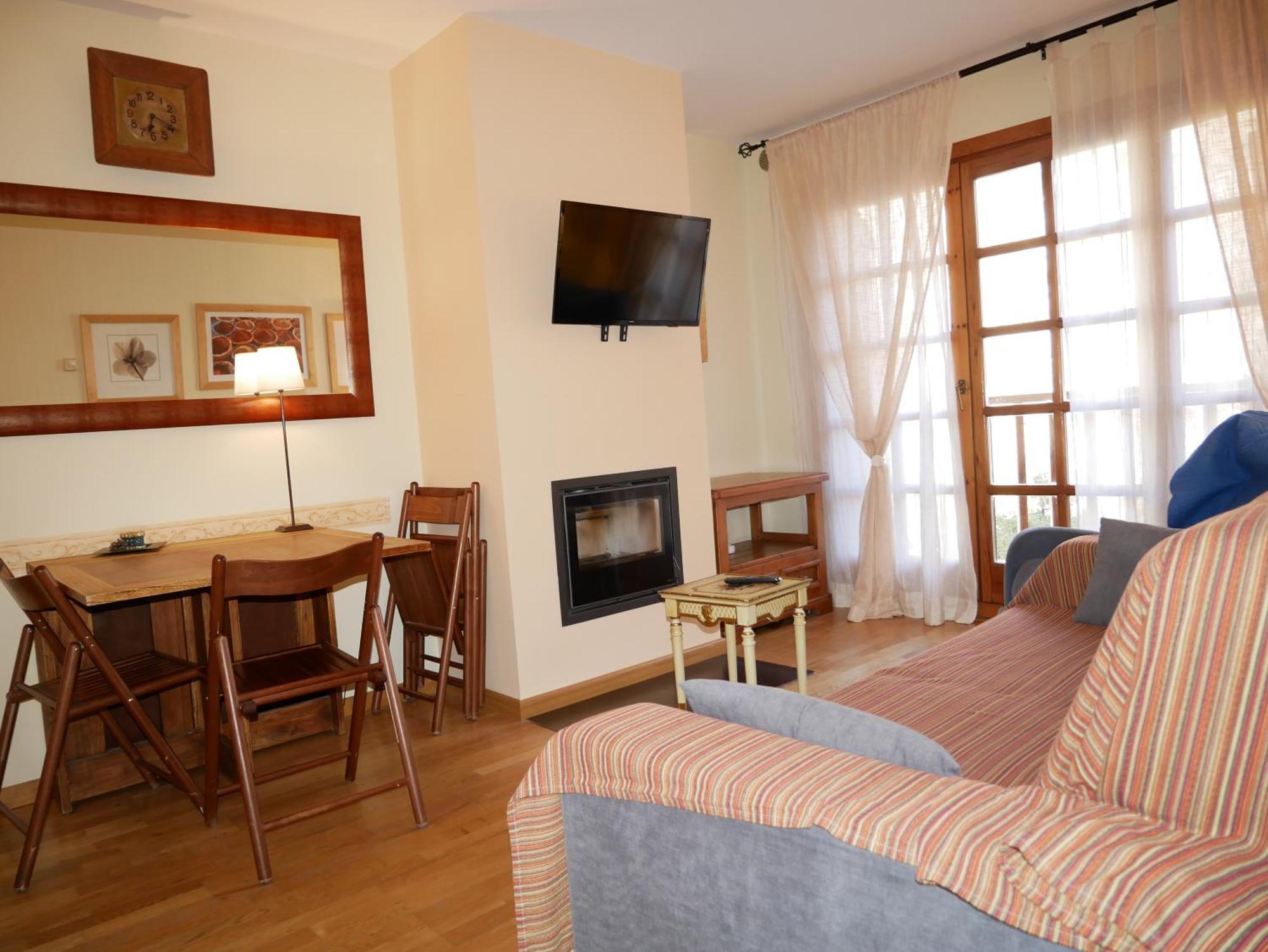 Francoli-Vacances Pirinenca Канільйо Екстер'єр фото